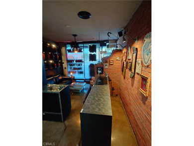 Rare opportunity to acquire a highly regarded, fully operational - photo 24