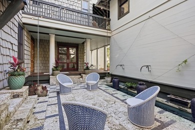 21 Blackwater Street presents a rare opportunity to own one of - photo 4