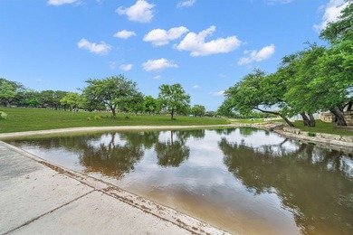 Welcome to this beautifully maintained 3-bed, 2.5-bath home in