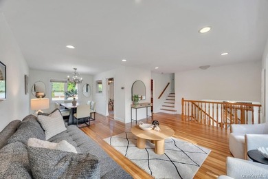 Charming Split-Level Gem in South Wantagh tucked away on a quiet - photo 8