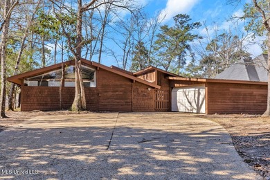 Searching for a real Caroll Ishee home on the beautiful