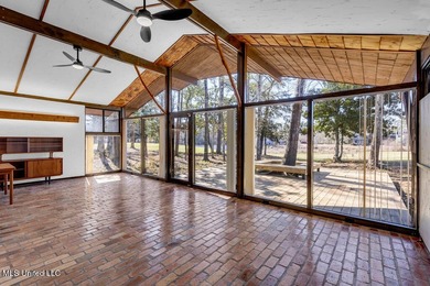 Searching for a real Caroll Ishee home on the beautiful