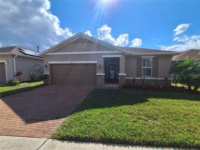 Schoolhouse Lake Area Home For Sale in Groveland Florida