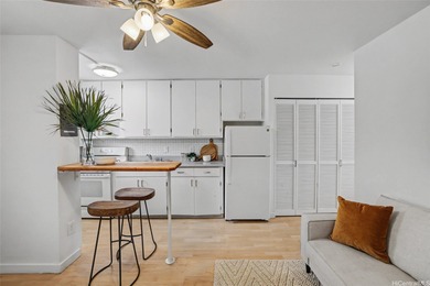 Welcome to your own little slice of town in Makiki West , where - photo 3