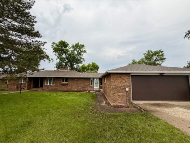 Charming home on Lake Kampeska! - Lake Home For Sale in Watertown, South Dakota