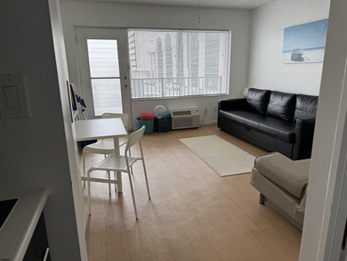 Beach block studio at Seashore Club Condominiums, where the - photo 5