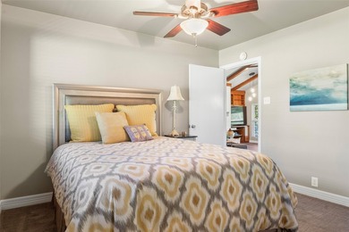 FULLY FURNISHED LAKEFRONT HOME!! Experience elevated lakefront - photo 26