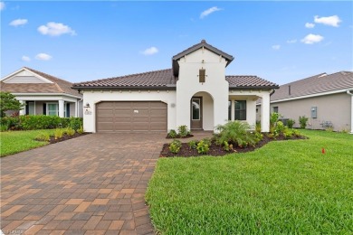 Lake Home For Sale in Fort Myers, Florida