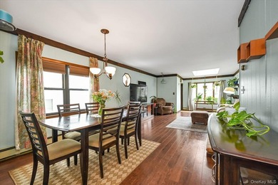Bright, Sun-Filled Semi-Detached Colonial in Prime Northwest - photo 5