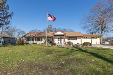 Goguac Lake Home For Sale in Battle Creek Michigan