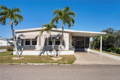 Caloosahatchee River Home For Sale in North Fort Myers Florida