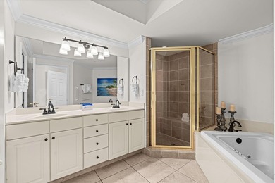 Welcome to coastal luxury at its finest. This stunning - photo 14