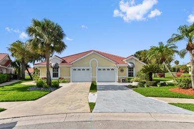 (private lake, pond, coastal) Home For Sale in Greenacres Florida