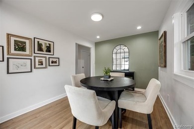 *** We have received multiple offers, H & B due on Tuesday 7/21 - photo 23