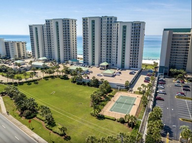 Welcome to coastal luxury at its finest. This stunning - photo 32