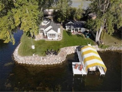 (private lake, pond, creek) Home For Sale in Orono Minnesota