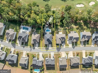 Beautiful 4BR/2.5BA home with a SALTWATER POOL on a GOLF COURSE