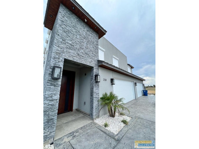 (private lake, pond, creek) Home For Sale in Port Isabel Texas