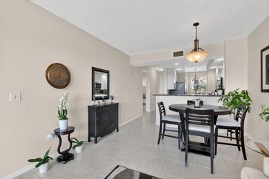 Stunning 2BR/2BA deluxe condo in the heart of SE Boca! Nestled - photo 9