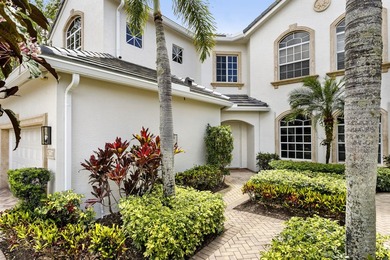 THIS FIRST FLOOR SPACIOUS LOW-MAINTENANCE COACH HOME FEATURES - photo 3