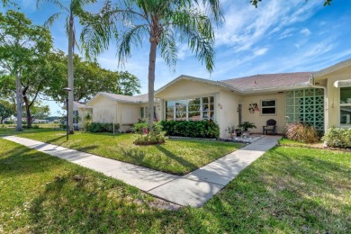 Lake Condo For Sale in Delray Beach, Florida