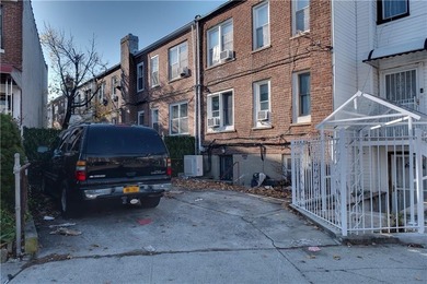 All brick 2 family home with private drive. 2 bedrooms in each - photo 12
