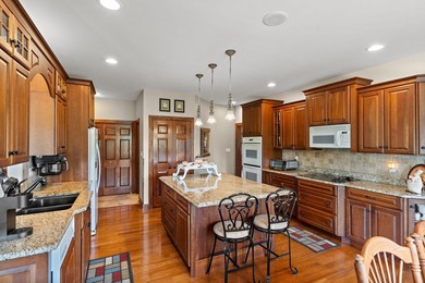Custom-Designed & Built | 4 Bed 4 Bath | First-Floor Master | 1 - photo 22