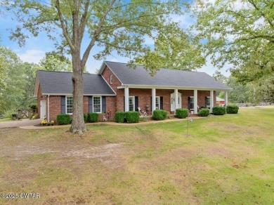 Kentucky Lake Home For Sale in Camden Tennessee