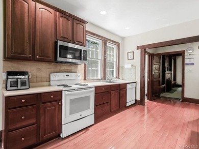 Classic Century-Old English Tudor | Coveted Beacon Hill Location - photo 11