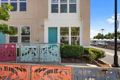 Beautifully renovated and move-in ready! This spacious 3-bedroom - photo 6