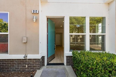 Beautifully renovated and move-in ready! This spacious 3-bedroom - photo 7