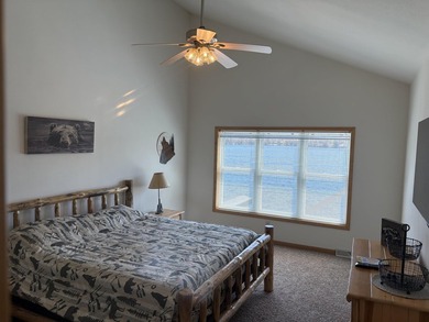 Beautiful low maintenance condominium on Lake Nokomis! This unit - photo 8