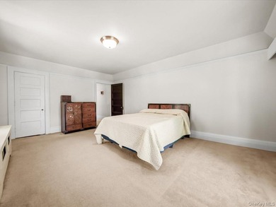 Classic Century-Old English Tudor | Coveted Beacon Hill Location - photo 18