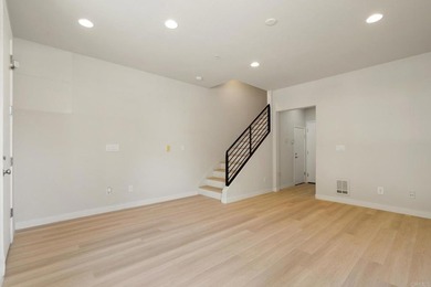 Beautifully renovated and move-in ready! This spacious 3-bedroom - photo 10