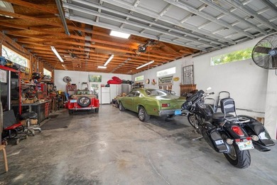 Under contract-accepting backup offers. High & Dry, no flood - photo 23