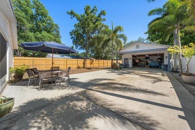 Under contract-accepting backup offers. High & Dry, no flood - photo 27