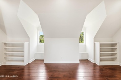 Elegant Custom Home nestled on a beautifully landscaped one-acre - photo 28