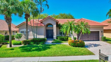 Lake Home For Sale in Boynton Beach, Florida