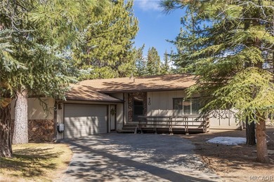 Nestled in a nature lover's paradise on a quiet street in - photo 35