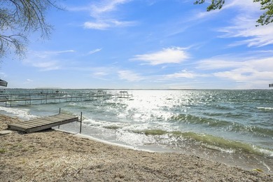 Come check out your sweet Big Spirit Lake getaway! This home is - photo 37