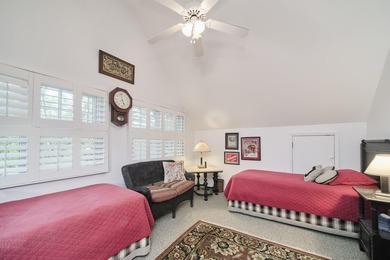 One of the special ones. Incredible charm, sought after private - photo 44