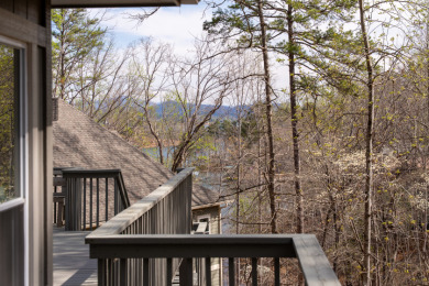 Move-in Ready in the Resort Style Living Community of Keowee Key - photo 29