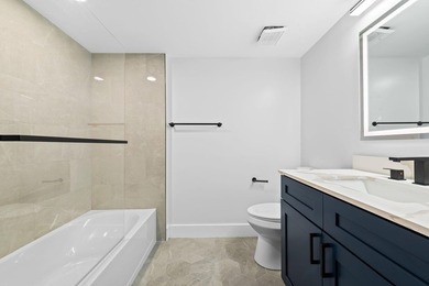 Beautifully remodeled 2/2 condo spanning 1352 sq ft, this unit - photo 11
