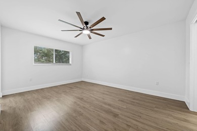 Beautifully remodeled 2/2 condo spanning 1352 sq ft, this unit - photo 13