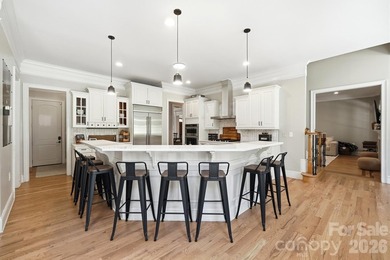 There are homes that impress... and then there are homes that - photo 6