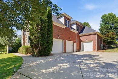 There are homes that impress... and then there are homes that - photo 7
