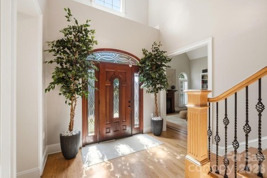 There are homes that impress... and then there are homes that - photo 9
