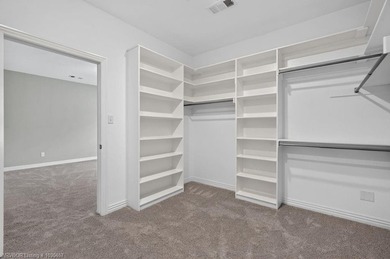This beautiful 3 bedroom 2 bath garden home located in the - photo 21