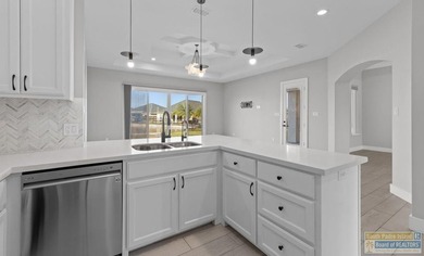 Perfectly located four bedroom, 3 bath custom home located in - photo 5