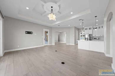 Perfectly located four bedroom, 3 bath custom home located in - photo 10